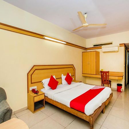 Oyo 649 Hotel Ajantha Trinity Inn Бангалор Экстерьер фото