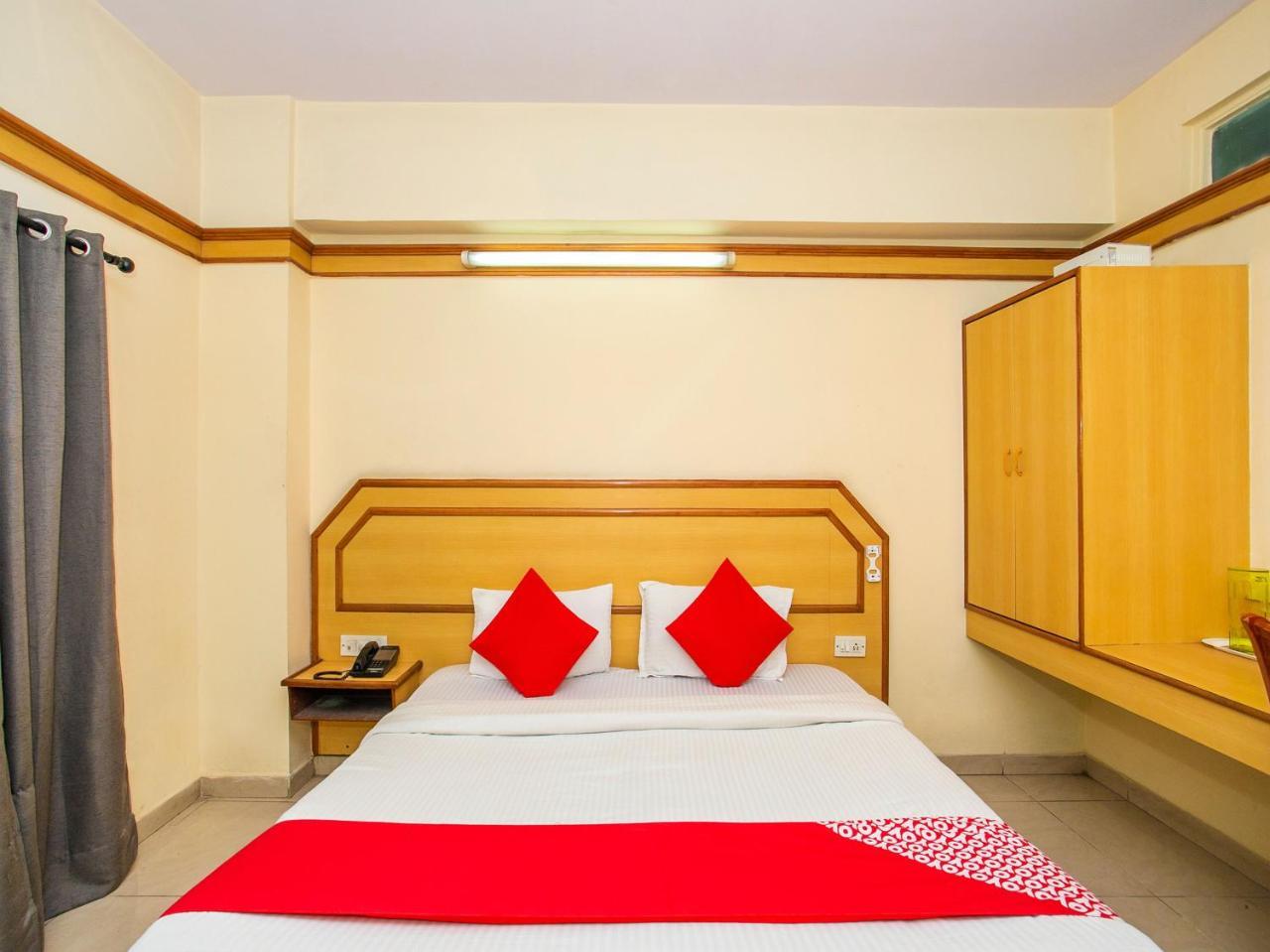 Oyo 649 Hotel Ajantha Trinity Inn Бангалор Экстерьер фото