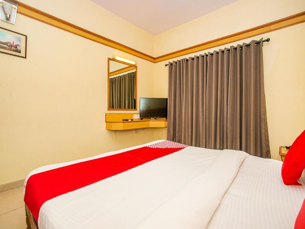 Oyo 649 Hotel Ajantha Trinity Inn Бангалор Экстерьер фото