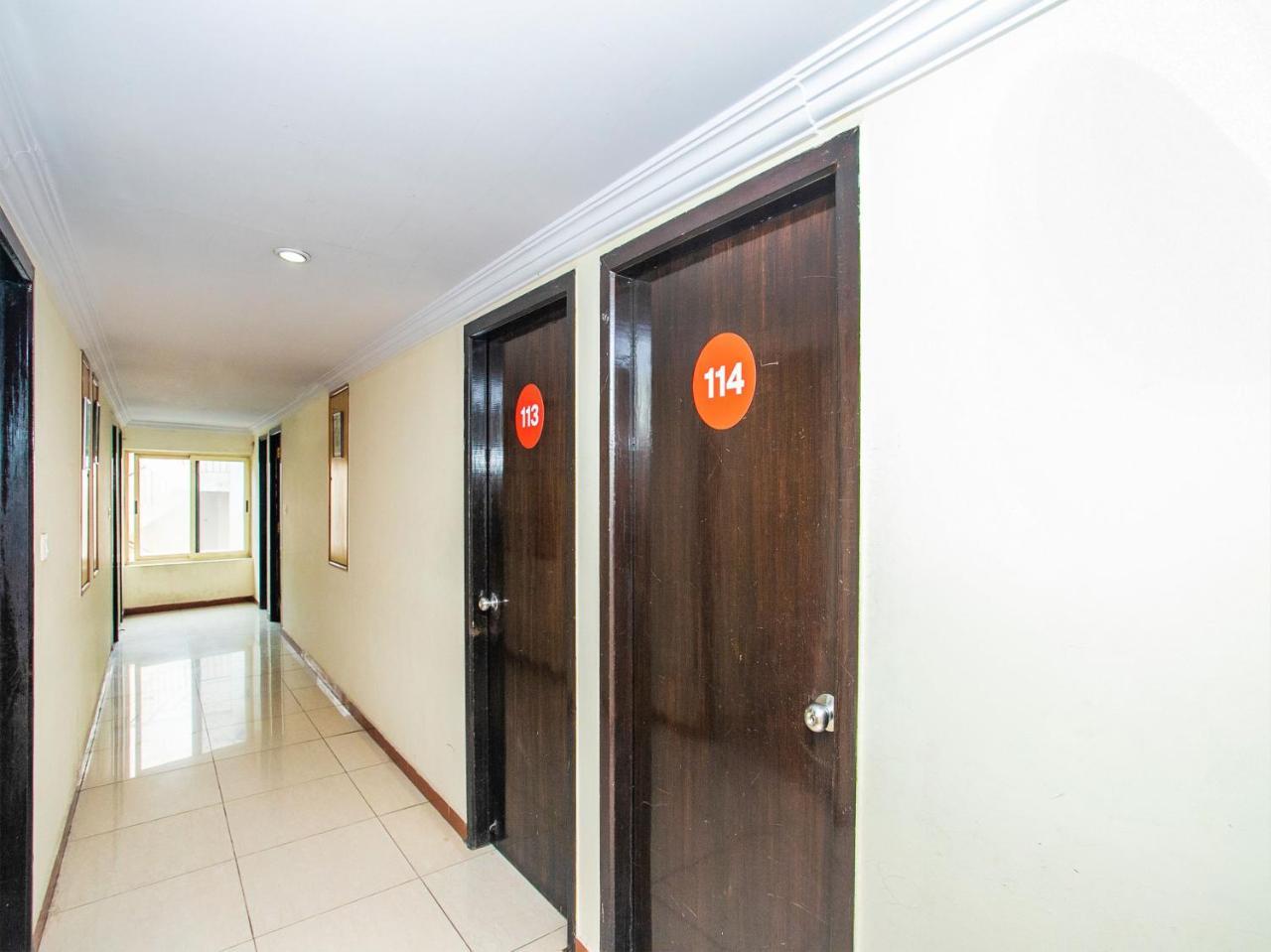 Oyo 649 Hotel Ajantha Trinity Inn Бангалор Экстерьер фото